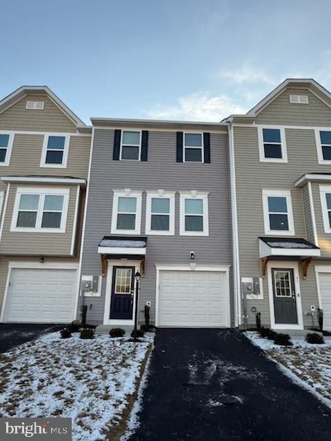 89 TUMBLEWOOD in Inwood, WV - Building Photo - Building Photo