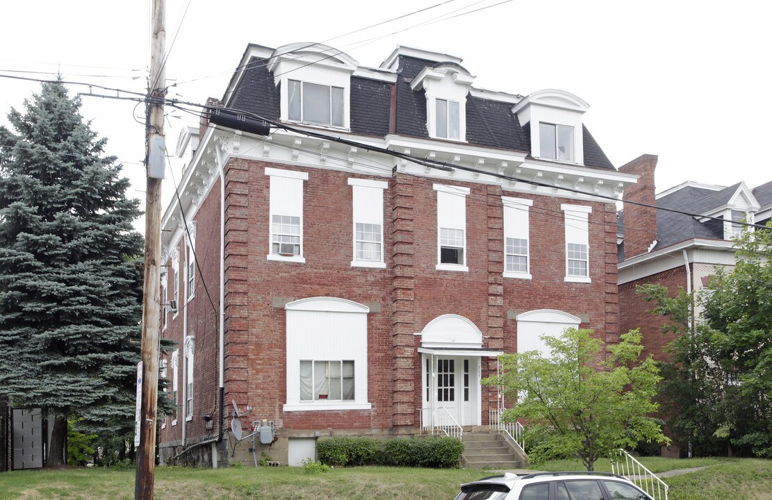 303 S Aiken Ave in Pittsburgh, PA - Building Photo