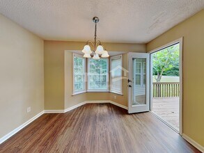100 Creekbank Ct in Garner, NC - Building Photo - Building Photo