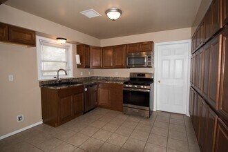 320 E 46th St in Tulsa, OK - Building Photo - Building Photo