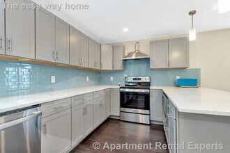 43 Wright Ave in Medford, MA - Foto de edificio - Building Photo