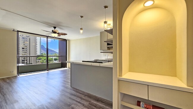 property at 320 Lili?uokalani Ave