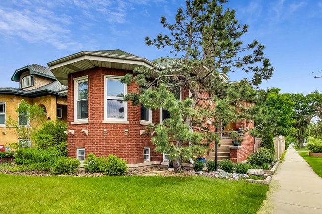 property at 21 Le Moyne Pkwy