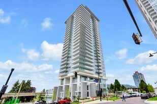 652 Whiting Way in Coquitlam, BC - Building Photo