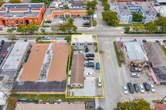 1602 Palm Ave in Hialeah, FL - Building Photo - Building Photo