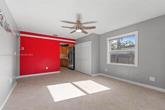 1610 Fletcher St in Hollywood, FL - Building Photo - Building Photo