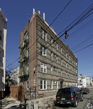 171 Delaware Ave in Jersey City, NJ - Building Photo - Building Photo