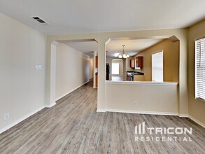 1027 Creek Knoll in San Antonio, TX - Building Photo - Building Photo