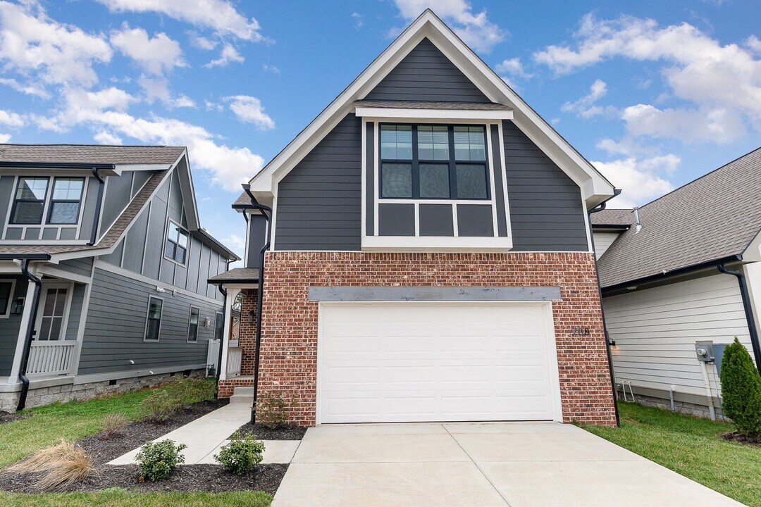 708 Caraway Ln in Nashville, TN - Building Photo