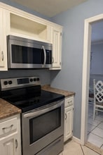 134 Deer Hill Ave in Danbury, CT - Building Photo - Building Photo