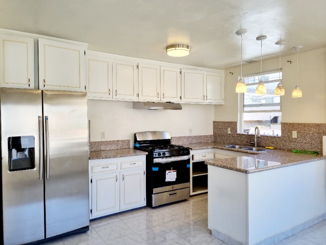 property at 1818 Prosser Ave