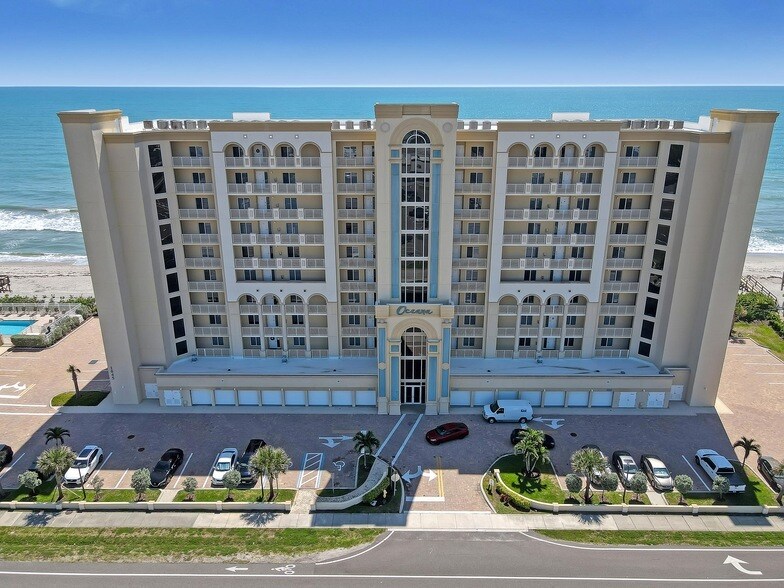 1045 Jimmy Buffett Mem Hwy, Unit 1004 in Satellite Beach, FL - Building Photo