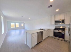 28818 Texas Sparrow Ln in Hockley, TX - Building Photo - Building Photo