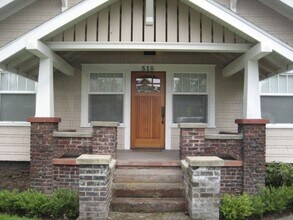 518 W Pioneer Ave in Puyallup, WA - Building Photo - Building Photo