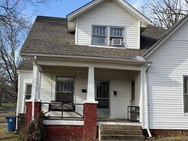 301 N 7th St in Murray, KY - Building Photo