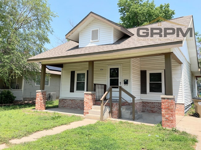 property at 404 E 12th Ave
