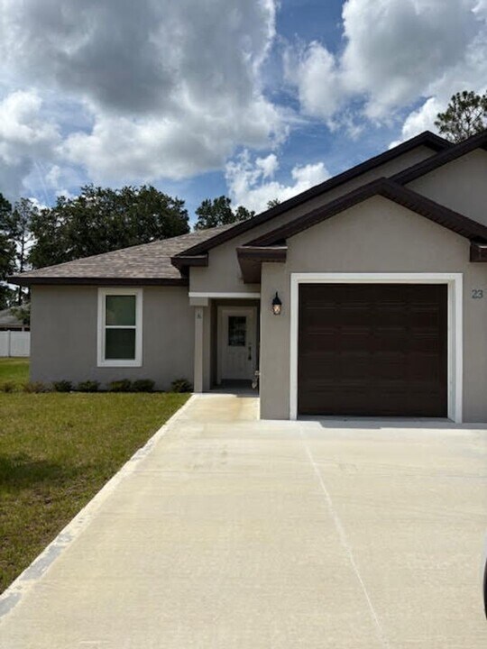 23 Slumber Meadow Trail in Palm Coast, FL - Building Photo