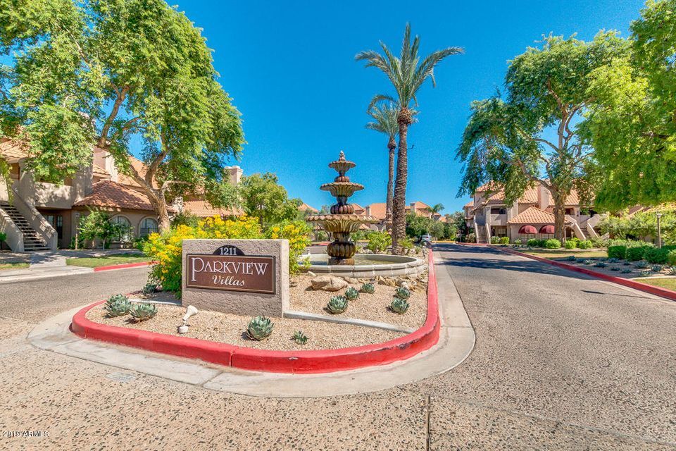 1211 N Miller Rd in Scottsdale, AZ - Building Photo