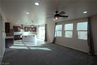 1100 Via San Pietro in Henderson, NV - Building Photo - Building Photo