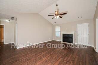 200 Wagon Wheel Dr in Rex, GA - Building Photo - Building Photo