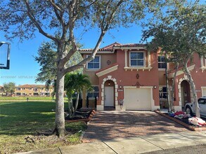 15313 SW 31st Terrace in Miami, FL - Building Photo - Building Photo