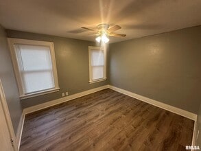 1220 N Frink St in Peoria, IL - Building Photo - Building Photo