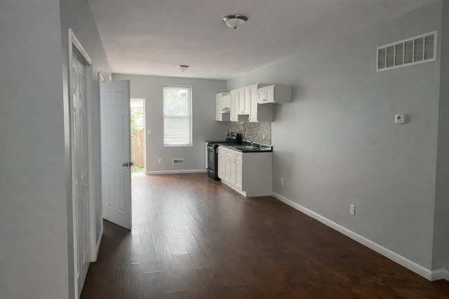 property at 2132 N 32nd St