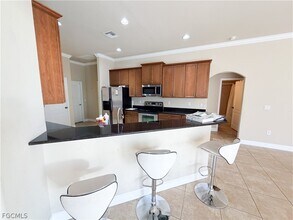 2110 SW 38th Terrace in Cape Coral, FL - Building Photo - Building Photo