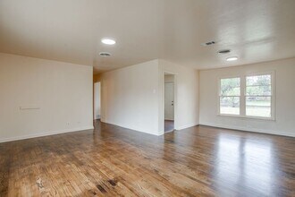 4315 Mackey Dr in Fort Worth, TX - Building Photo - Building Photo