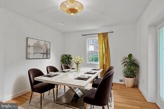 6003 Madawaska Rd in Bethesda, MD - Building Photo - Building Photo