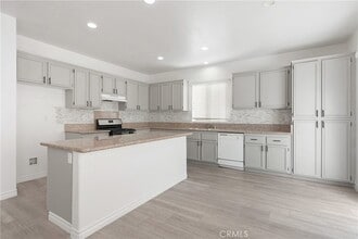 5753 Doverton Way in Chino Hills, CA - Building Photo - Building Photo