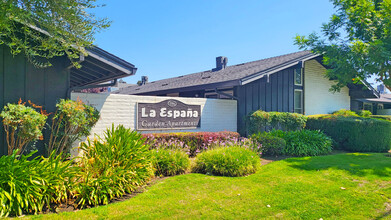 La Espana Garden in Lodi, CA - Building Photo - Building Photo