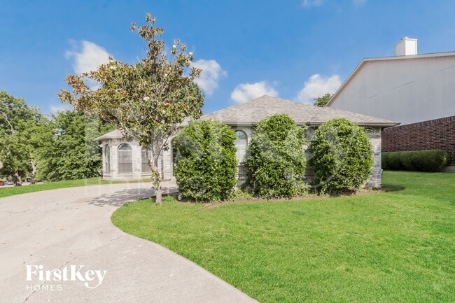 property at 701 Long Hill Ct