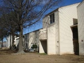 Sterling Townhomes in Memphis, TN - Foto de edificio - Building Photo