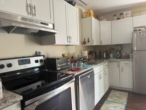 87 Gerrish Ave in East Haven, CT - Building Photo - Building Photo