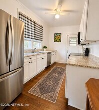1765 Canterbury St in Jacksonville, FL - Building Photo - Building Photo