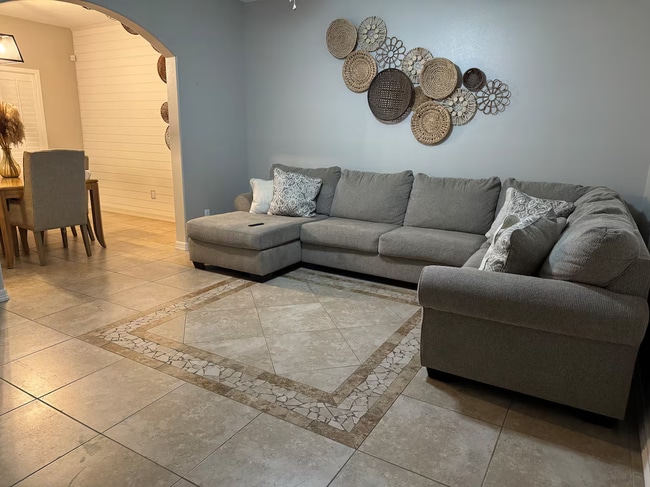 2304 Llano Mediano Ln in Edinburg, TX - Foto de edificio - Building Photo