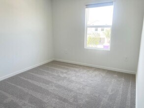 19750 Garden Ridge Ct in Lehigh Acres, FL - Building Photo - Building Photo
