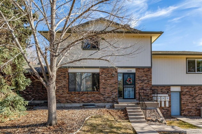 property at 1828 S Ammons St