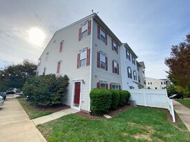 2621 Ivory Run Way, Unit 104