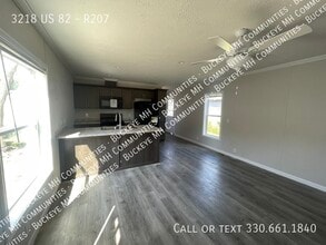 3218 OH-82 in Mantua, OH - Building Photo - Building Photo