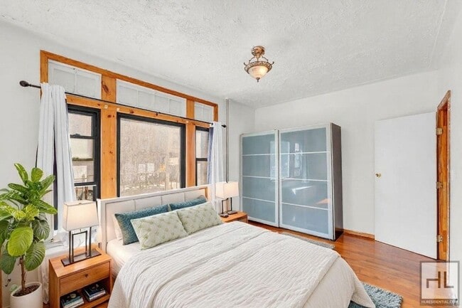 14th St in Brooklyn, NY - Foto de edificio - Building Photo