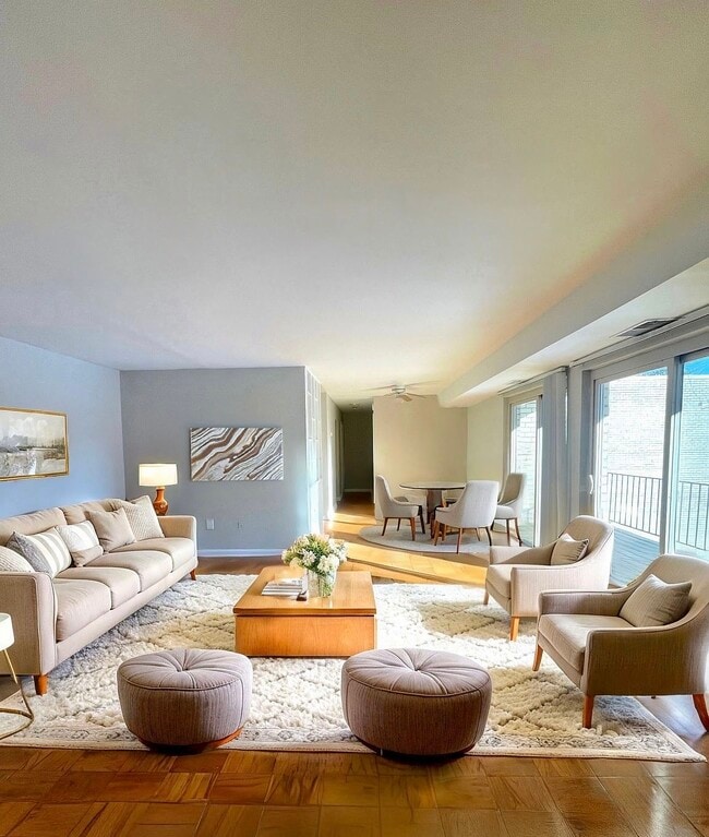 TOWNE CREST APARTMENTS