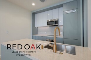 6401 Wilshire Blvd in Los Angeles, CA - Building Photo