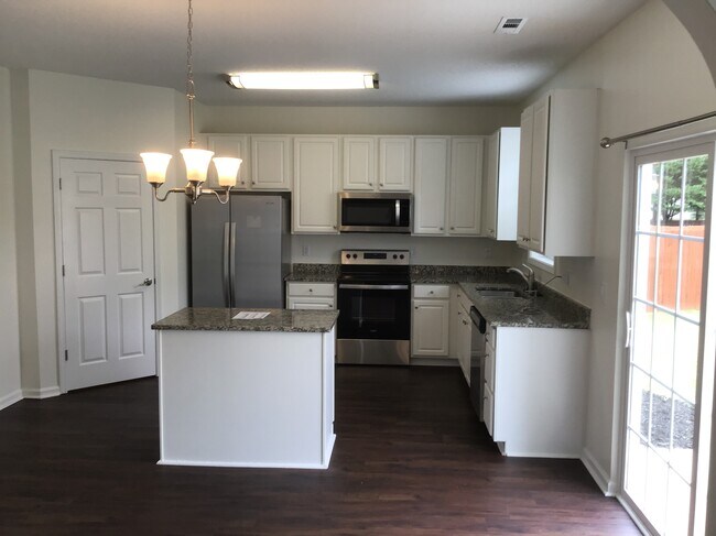 102 Edenberry Ct in Easley, SC - Building Photo - Building Photo