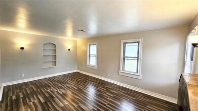 2112 NE 20th St in Oklahoma City, OK - Building Photo - Building Photo