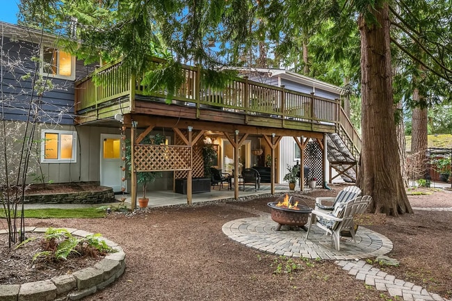 12030 NE 144th St in Kirkland, WA - Building Photo - Building Photo