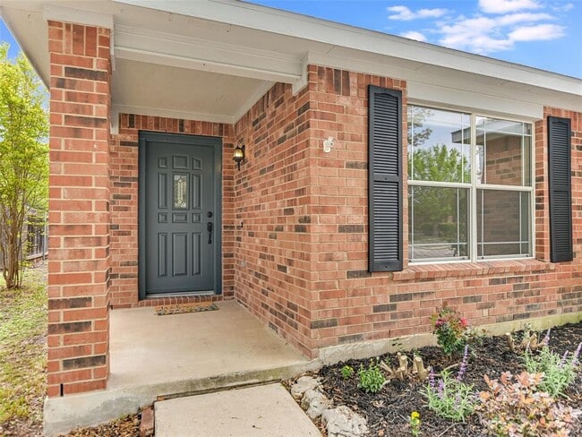 402 Washington Square Dr in Leander, TX - Building Photo - Building Photo