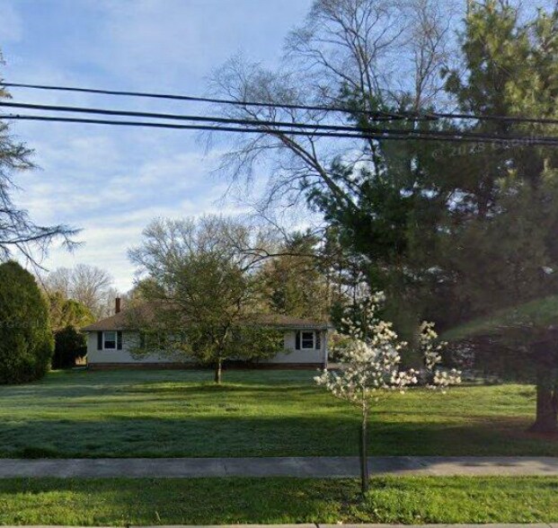 property at 38075 Bainbridge Rd