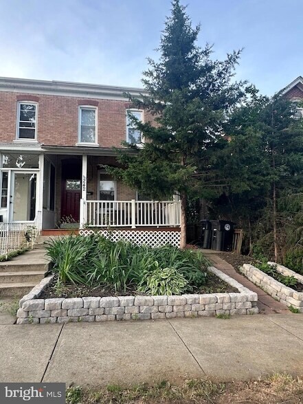 242 E 8th Ave in Conshohocken, PA - Building Photo - Building Photo